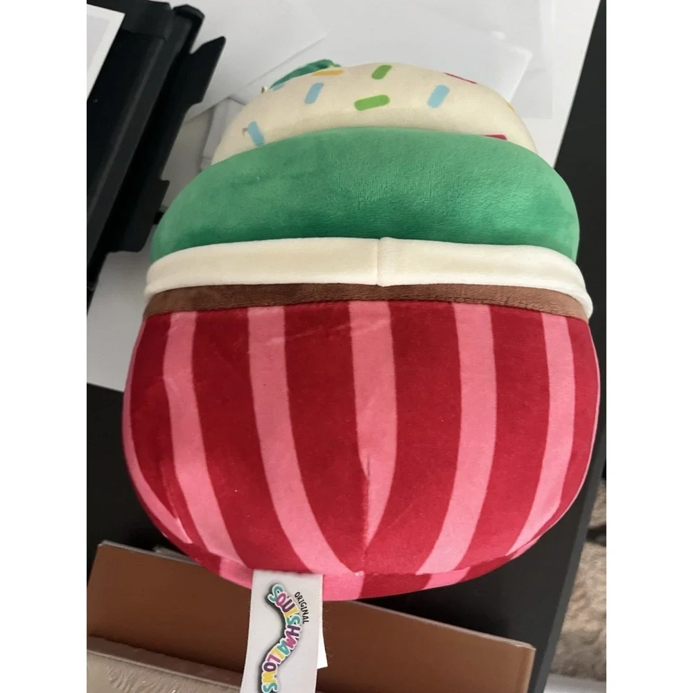 EUC Squishmallow Chantel Christmas‎ Cupcake 12